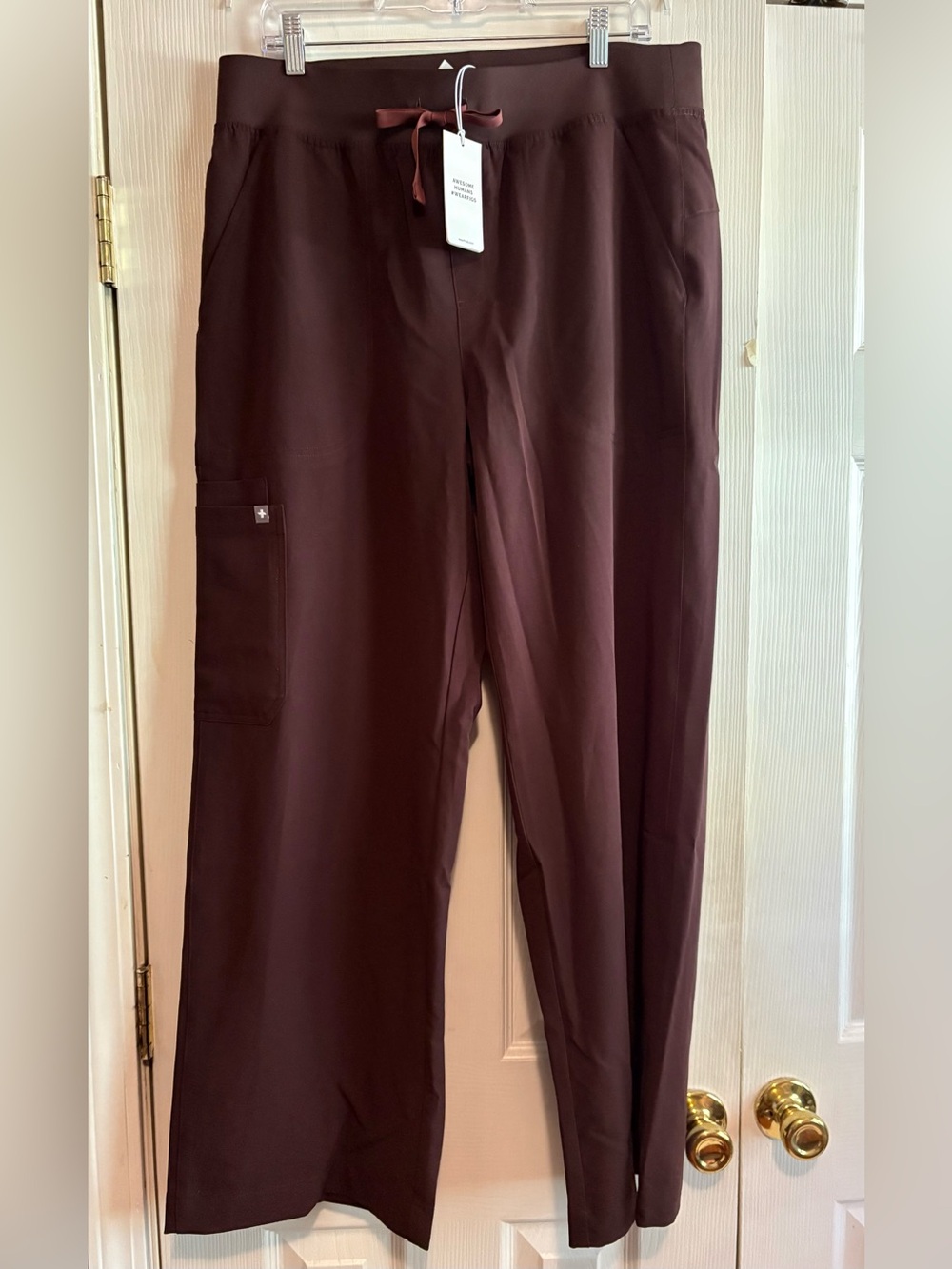 FIGS BRAND NEW with tags isabell wide legs in color Espresso! Never worn!